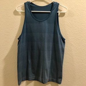 lululemon Metal Vent Tank (Size SMALL)